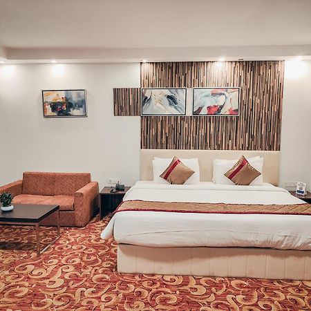 The Altruist Business Hotel Kharadi Πούνε Εξωτερικό φωτογραφία