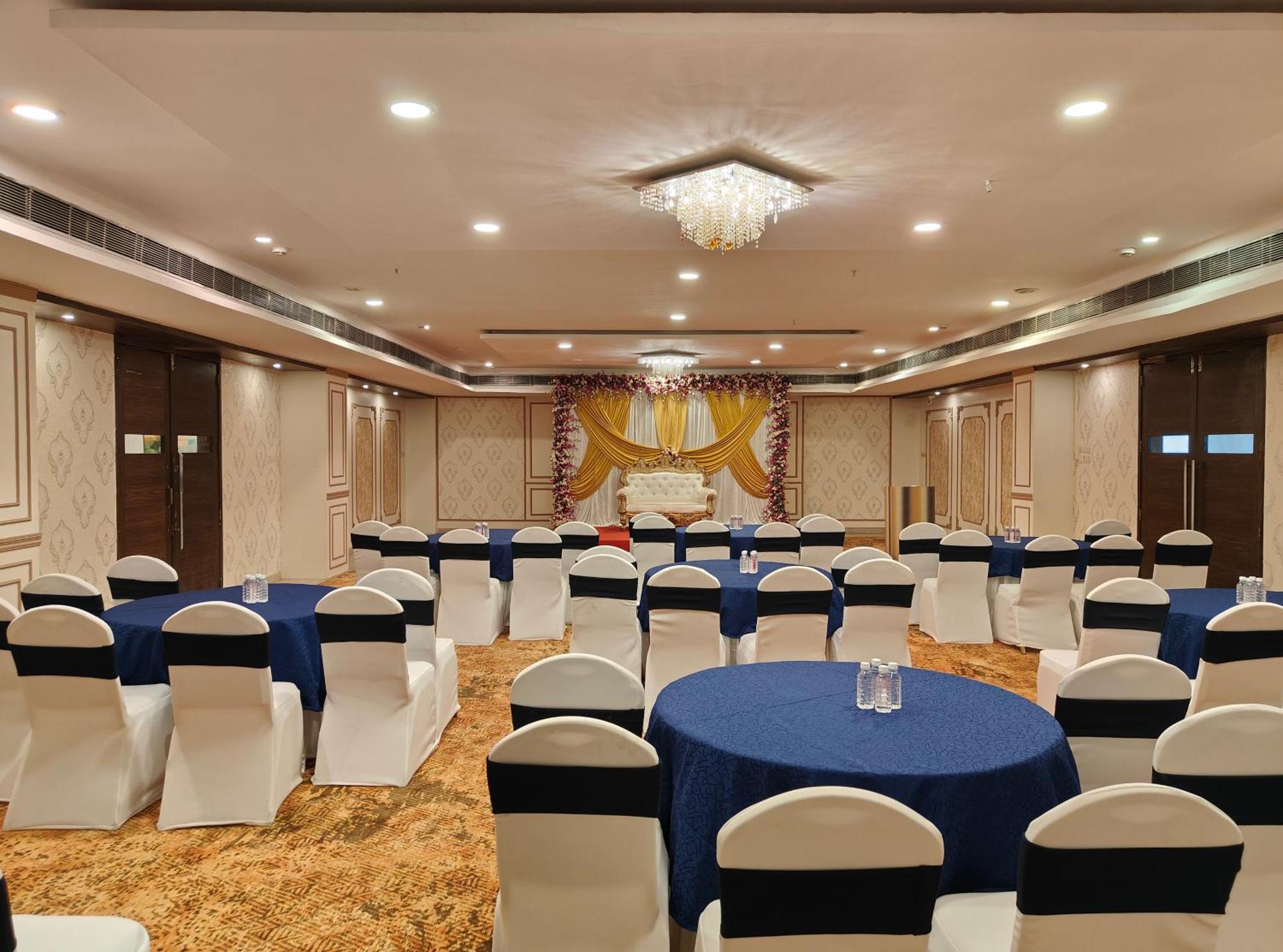 The Altruist Business Hotel Kharadi Πούνε Εξωτερικό φωτογραφία